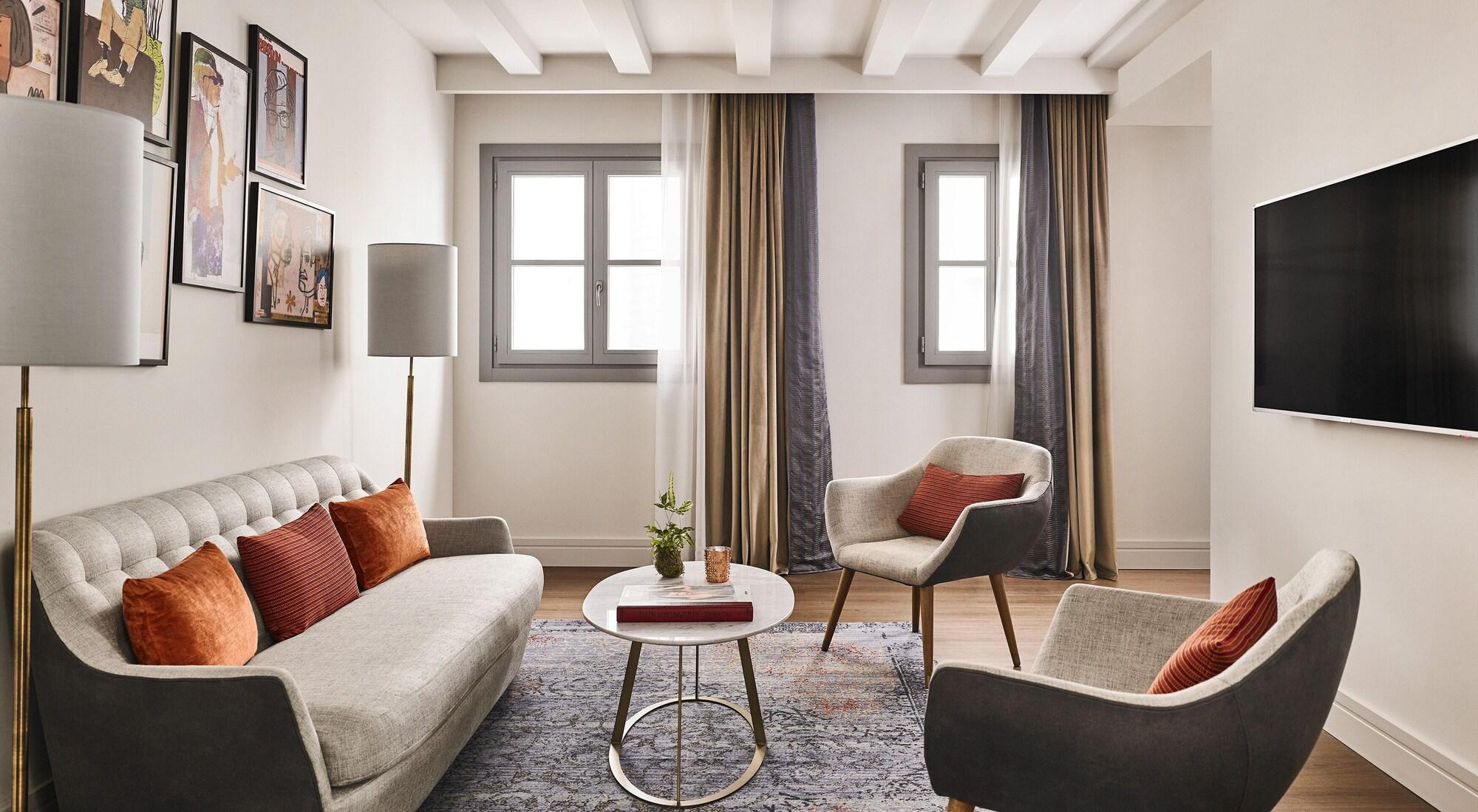 Gran Hotel Ingles - The Leading Hotels Of The World Madrid Exterior photo A living room