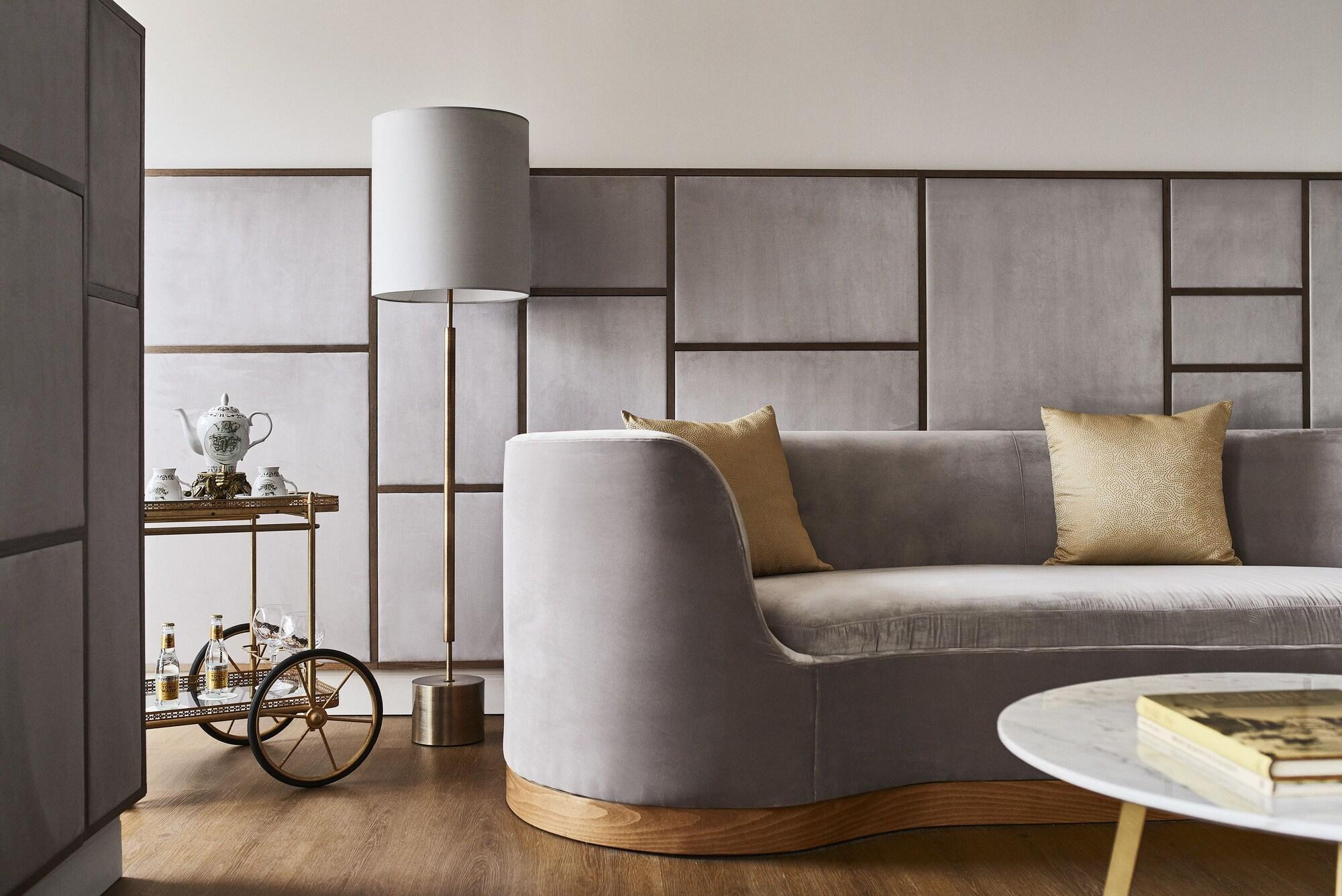Gran Hotel Ingles - The Leading Hotels Of The World Madrid Exterior photo A 3D rendering of a living room