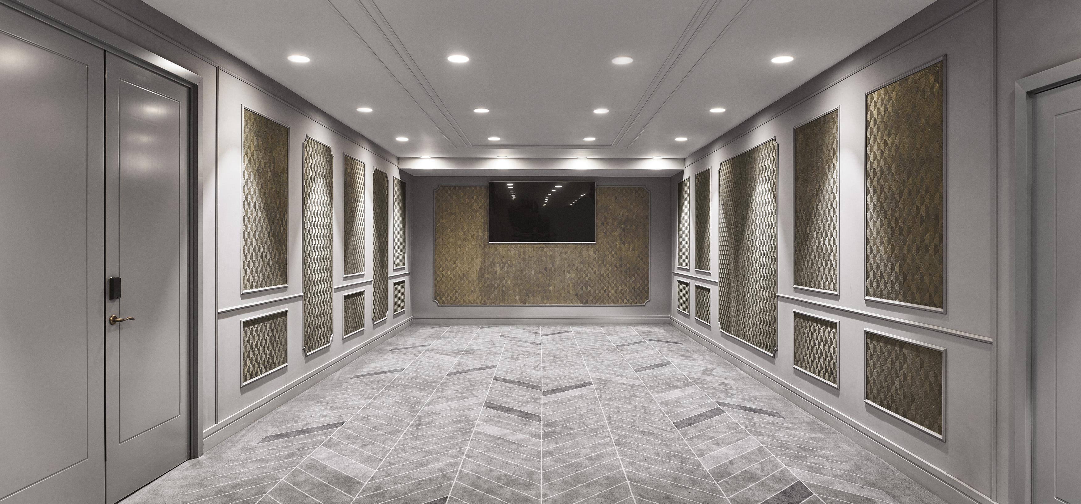 Gran Hotel Ingles - The Leading Hotels Of The World Madrid Exterior photo The interior of the 2018–19 locker room