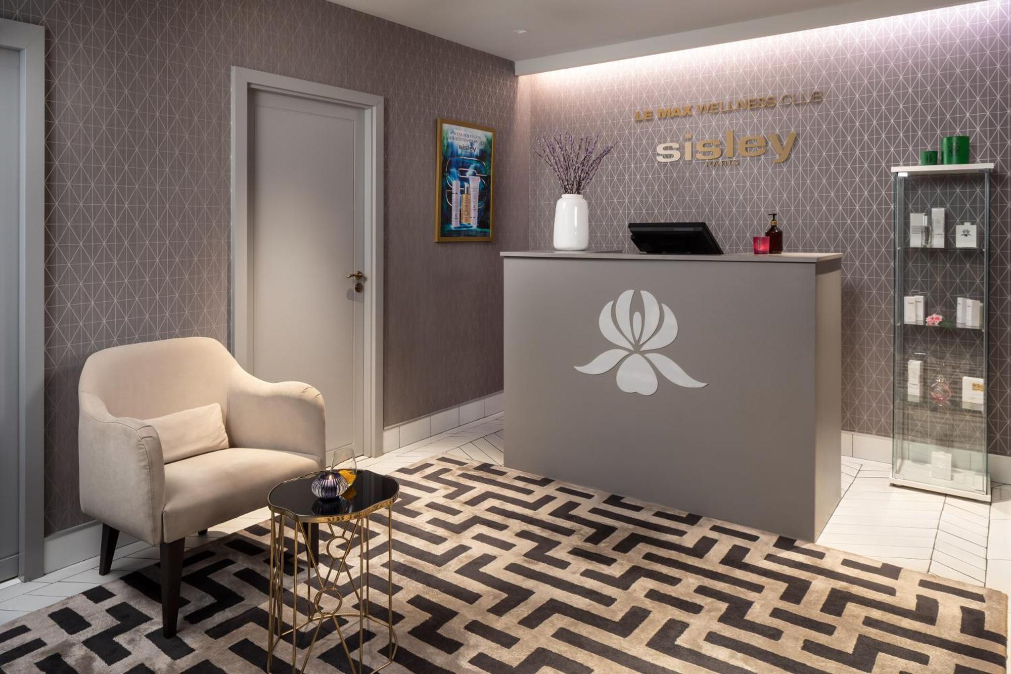 Gran Hotel Ingles - The Leading Hotels Of The World Madrid Exterior photo Spa reception