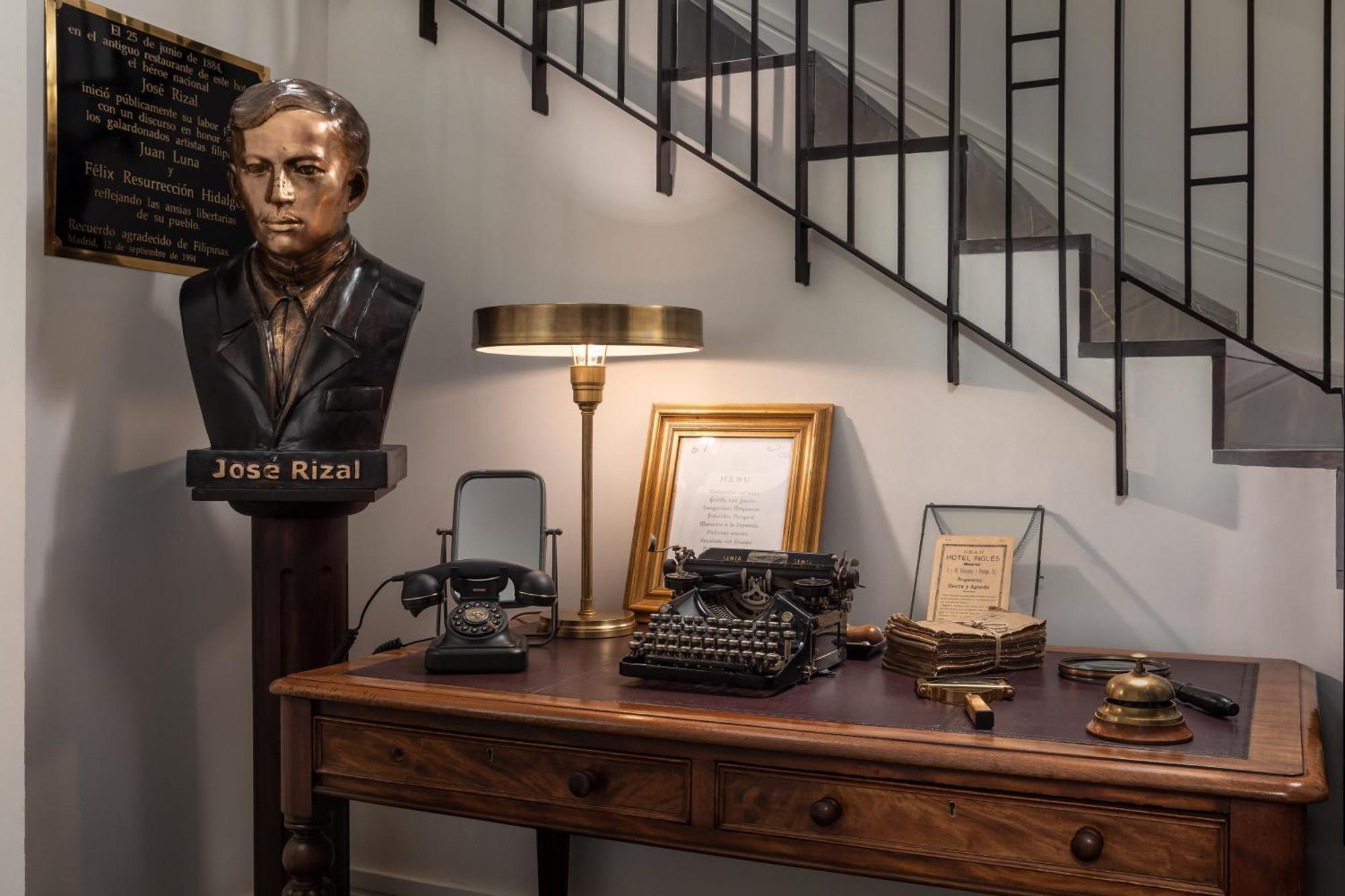 Gran Hotel Ingles - The Leading Hotels Of The World Madrid Exterior photo Rizal's desk at the National Museum of Natural History