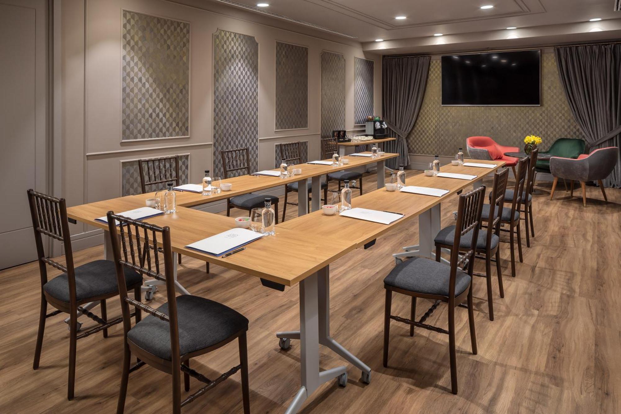 Gran Hotel Ingles - The Leading Hotels Of The World Madrid Exterior photo The meeting room